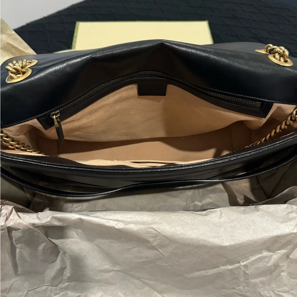 Gucci Marmont Leather Shoulder Bag in Large Size - Picture 4 of 14